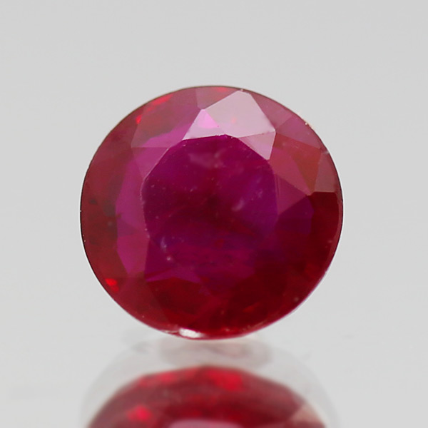 【ポイント10倍】 ☆鑑別書付 5.2mm 0.658ct ピジョンブラッド ルビー ラウンド 限定1個 ※こちらのルースを使用してのカスタマイズもお受けできます。誕生石7月 7pev｜ベーネ・ベーネ 59,895円