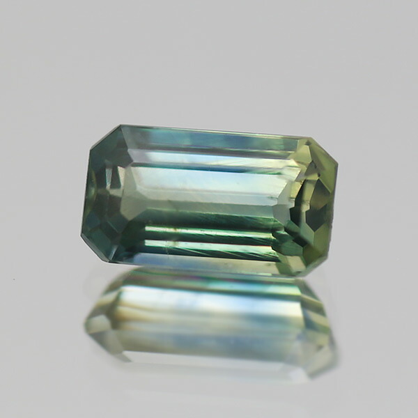 ☆非加熱バイカラーサファイア オクタゴン 0.66ct 限定1個 ※こちらのルースを使用してのカスタマイズもお受けできます。誕生石9月