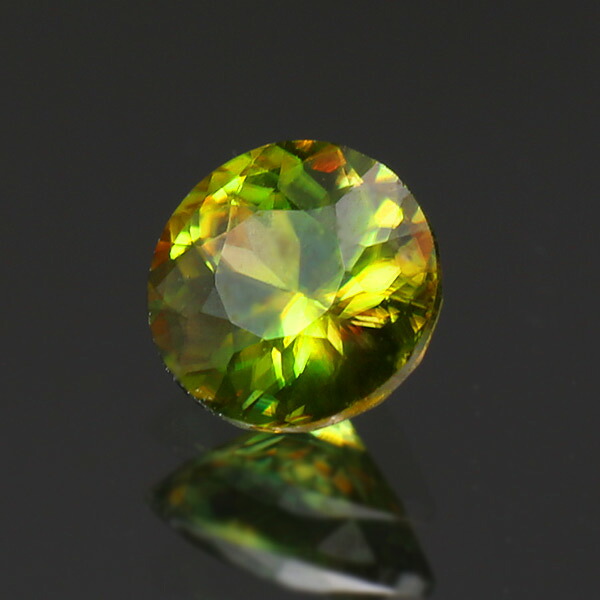 ☆クロムスフェーン ラウンド 0.21ct 限定1個 ※こちらのルースを使用してのカスタマイズもお受けできます。誕生石7月|ベーネ・ベーネ