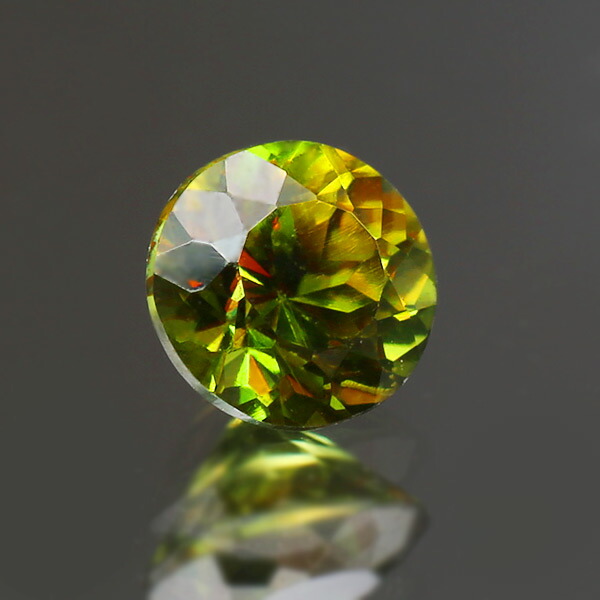 ☆クロムスフェーン ラウンド 0.25ct 限定1個 ※こちらのルースを使用してのカスタマイズもお受けできます。誕生石7月|ベーネ・ベーネ