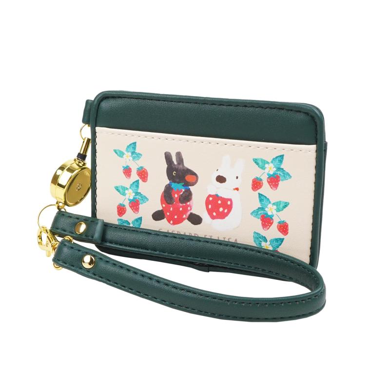 楽天市場】リサとガスパールパスケース(リール付き)定期入れ[2015合皮