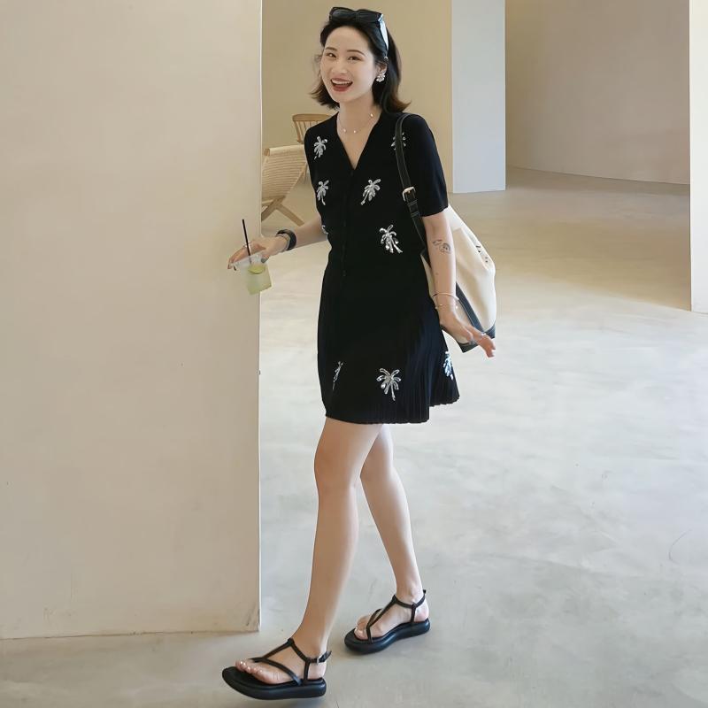 衣裳 レディース 夏 黒いこと Vのど首 か細い相応う 短袖 たまり場 砂浜 表現スタイル 愛くるしい 書き割り 軽さ 吸湿速乾 海岸地帯 度假 普段使い