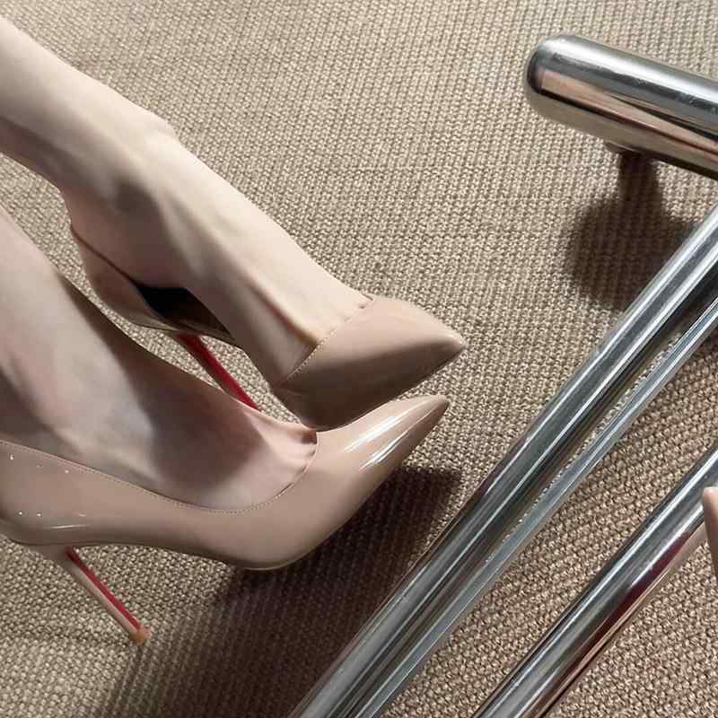 レディース 秋冬 ポインテッドトゥ 細踵 パンプス ベージュ 赤心魂 片方とり捨てる 御前上等感 艶っぽい 小ざかしい フォーマル 普段使い走り 通い 軽さ 伸縮性