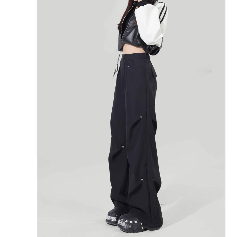 カーゴパンツ レディース 大きいサイズ ワークパンツ ゆったり 体型カバー ボトムス ロング丈 ストレート 黒 ブラック 無地 ハイウエスト カジュアル ズボン 秋冬 暖かい 裏起毛 防寒着 伸縮性 アウトドア 普段使い 着痩せ 部屋着 ストリート ダン｜ベネフィメントショップ 11,361円