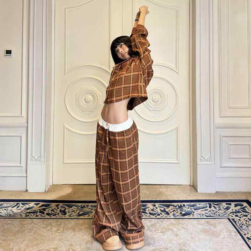 ルームウェア レディース セットアップ パジャマ 上下セット オレンジ チェック柄 ショート丈 トップス パンツ ウエストゴム 部屋着 寝巻き 伸縮性 通気性 カジュアル かわいい お洒落 ゆったり 大きいサイズ 体型カバー 着痩せ お腹周りカバー 柔らか｜ベネフィメントショップ