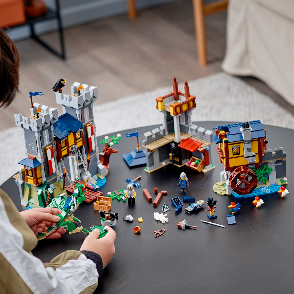 Lego クリエイター 311 レゴ R 認定販売店 おもちゃ 中世のお城 セット クリエイター 玩具 ギフト レゴ 女の子 インテリア おうち時間 21 06 01 10 00販売開始予定 ブロック 男の子 ディスプレイ 3in1 建物 プレゼント ギフト 誕生日 クリスマス
