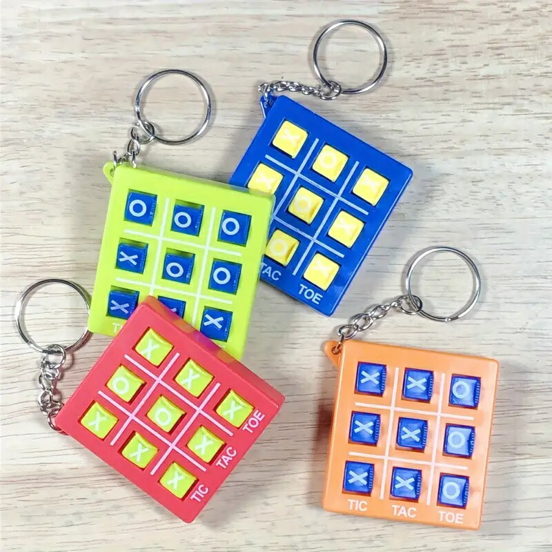 Amazon | ボードゲーム アドバンス版 Tic-Tac-Toe 立体〇×ゲーム