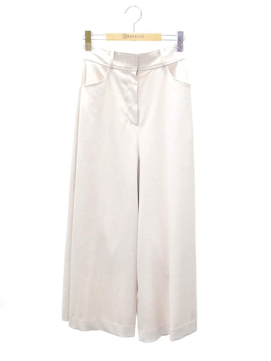 エムズグレイシーM'S GRACY 新品‼︎パールが可愛いホワイトクロップドパンツ M'S GRACY エムズグレイシー クロップド パンツ カプリ