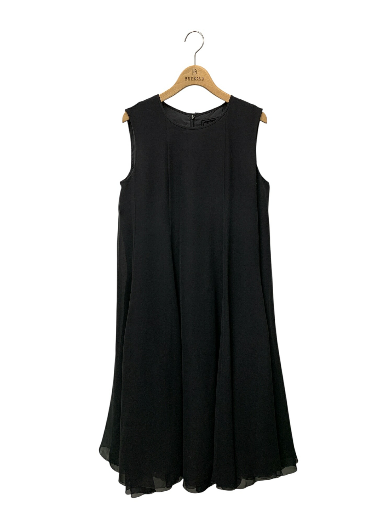 フォクシーブティック Dress Regina 43755 衣装 40 黒いこと シュロの葉【中古】 ITA2OVPUM3AA