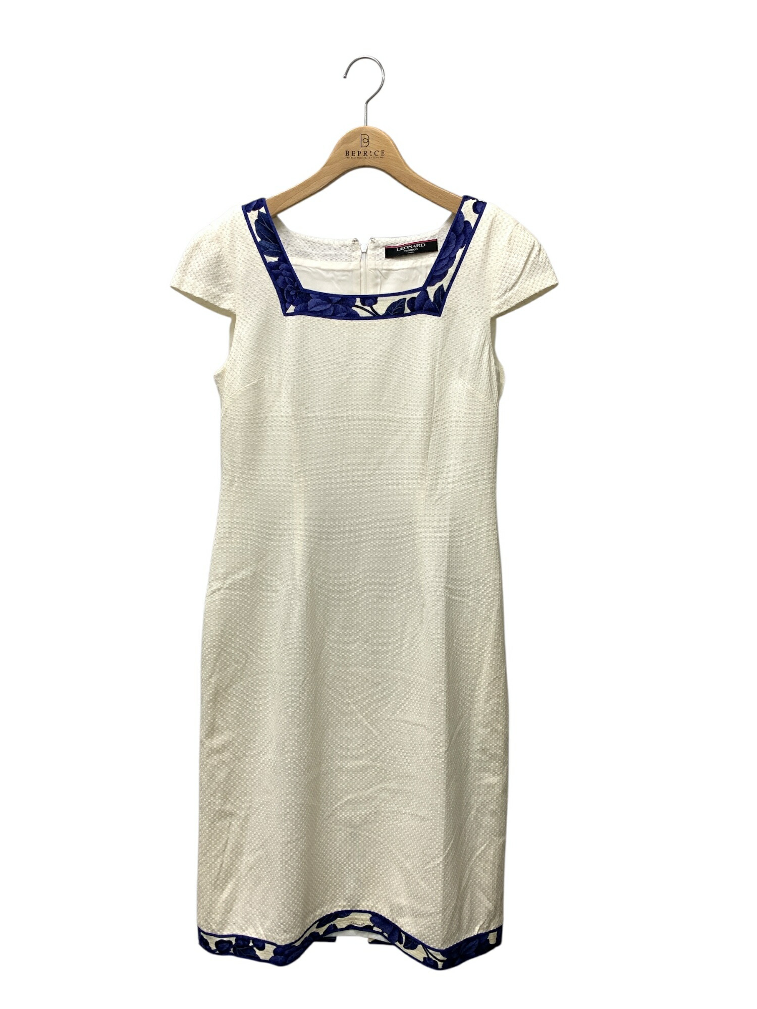 レオナールファッション 0390250 衣装 11AR 白いこと 真四角のど首【中古】 ITJU9BQMUSEO