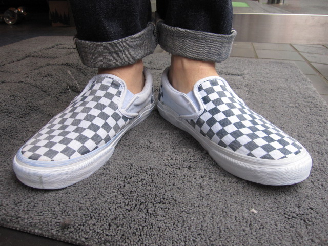 can checkered vans be washed