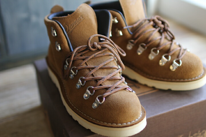 ★差し当たってポイン10倍!★DANNER(ダナー) MOUNTAIN LIGHT PETTYGROVE\u003cBR\u003e(山岳ともし火 ペティグローブ)\u003cBR\u003e【滅多にない廃盤模範例 新品亜米利加買い付け置き目品】\u003cBR\u003e亜米利加製 ゴアテックス積み上げる模範例 ビブラムソール 完全無欠カップインソール属する\u003cBR\u003e貨物輸送無料 即日積みだし相応う