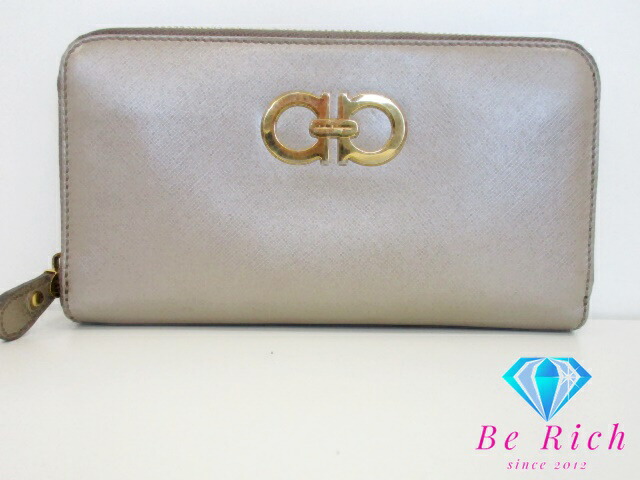 楽天市場】サルヴァトーレ フェラガモ Ferragamo ラウンド ファスナー