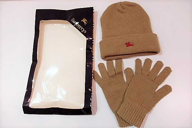 burberry kids gloves