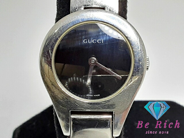 136 GUCCI グッチ　バングルウォッチ　ターンフェイス　腕時計　美品 136 GUCCI グッチ バングルウォッチ ターンフェイス 腕時計 美品