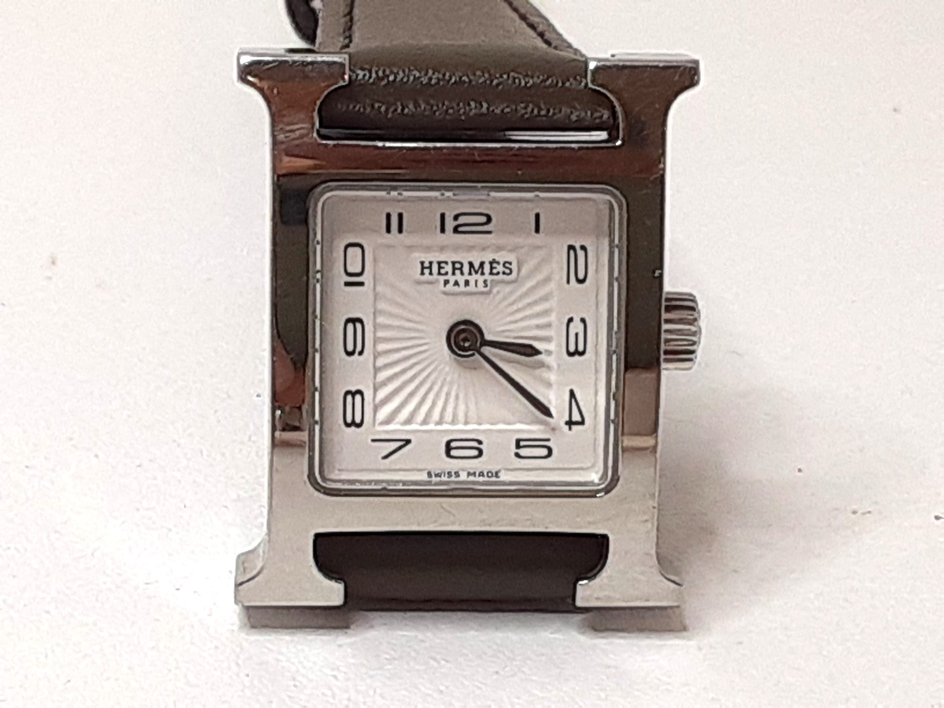 エルメス HERMES Hウォッチ ミニ HH1.110 レディース 腕時計 白 ホワイト ダーク ブラウン 濃茶 SS レザー ブレス ロゴ アナログ クォーツ QZ ウォッチ  【中古】【送料無料】 bt3198