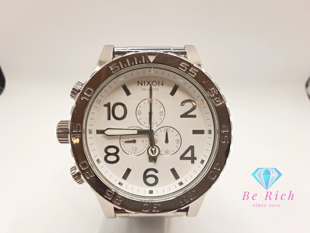 NIXON、ホワイト クロノグラフ 腕時計デカフェイスPeleki様 NIXON、ホワイト クロノグラフ 腕時計デカフェイスPeleki様 NIXON