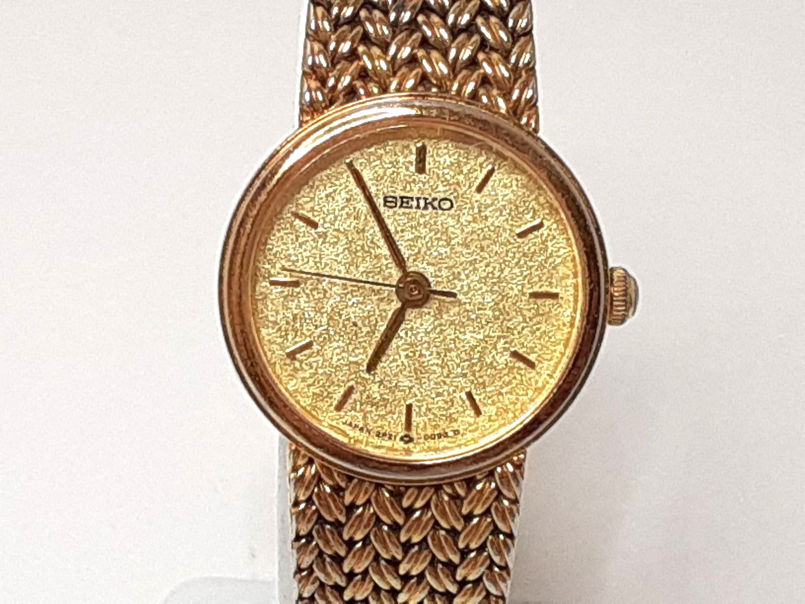 【SEIKO/セイコー】2E20-753A 腕時計　ファッション　クォーツ　稼働 SEIKO/セイコー】2E20-753A 腕時計 ファッション クォーツ 稼働