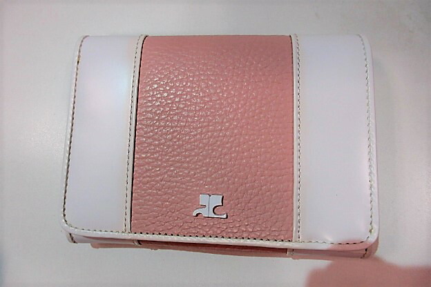 楽天市場 未使用品 クレージュ Courreges 財布 二つ折り財布 ピンク 白 ホワイト Pvc レザー 札入れ 小銭入れ ミディアム ウォレット 中財布 メンズ レディース 中古 送料無料 Sh745 Berich 楽天市場支店