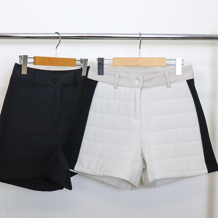 ゴルフウェア レディース 冬 パンツ ショートパンツ 秋冬 中綿 韓国 パディング バイカラー おしゃれ ゴルフウエア ゴルフ ウエア スポーツウェア 白 ホワイト ブラック 黒｜ベリーマーブル