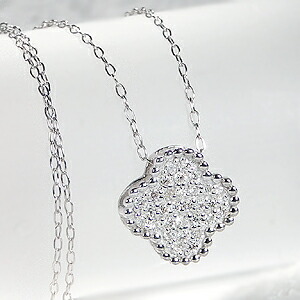 K18WG/YG/PG【0.15ct】クローバー ダイヤモンド パヴェ ペンダント【送料無料】 四葉 幸運 花 フラワー ネックレス ダイヤネックレス ゴールド k18 18金 品質保証書 クリスマス X'mas プレゼント 可愛い お守りジュエリー 代引手数料無料 ラッピング無料