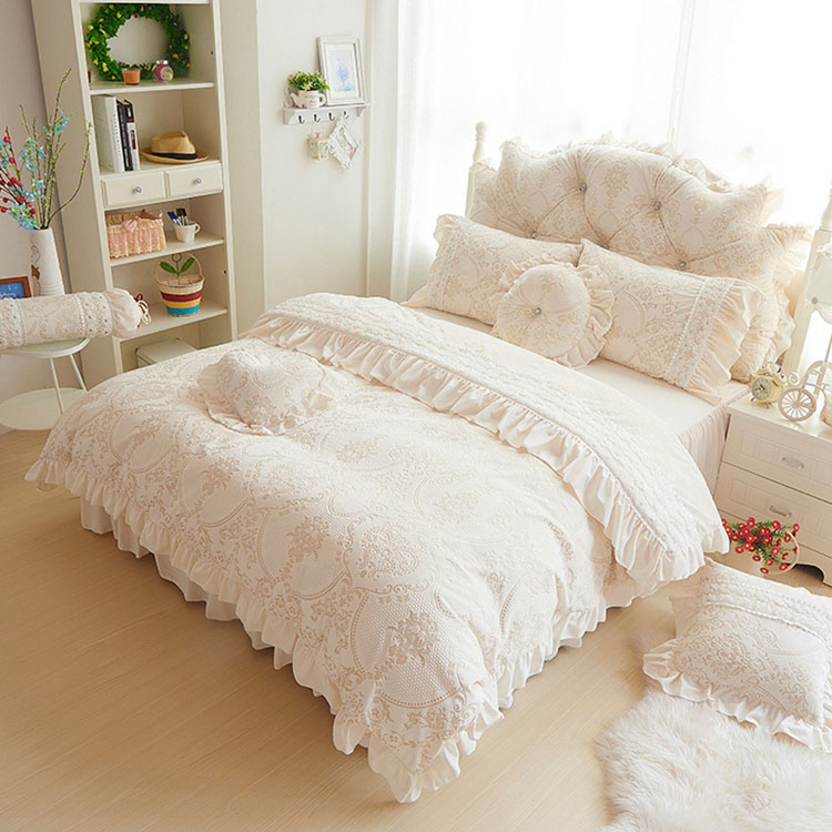 85 以上節約 送料無料 全7色 布団カバーセット 冬 フリル レース 可愛い 寝具カバーセット 姫系 ベージュ 3点セット 4点セット シングル ダブル ベッド用品 掛け布団カバー 敷きカバー ベッドスカート ロマンチック フランネル ピローケース ホワイト パープル ピンク 赤
