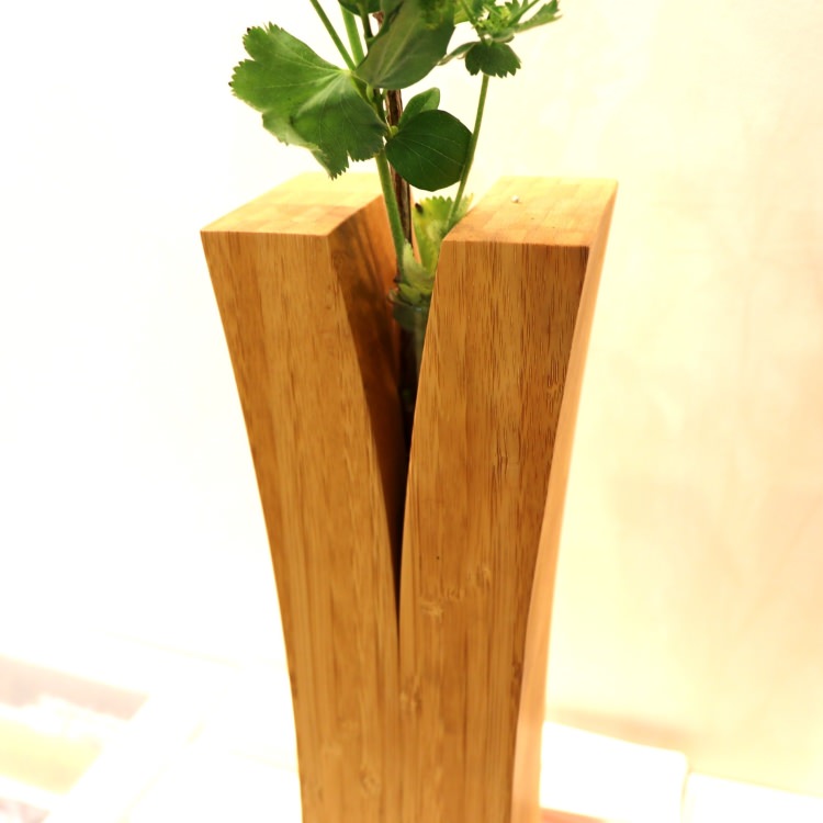 一番人気物 竹集成材で作ったベースl 一輪挿し Teori Lin L P Lil テオリ 倉敷の美しい竹家具 国内産 手作り モダン デザイン ナチュラル バンブー 花瓶