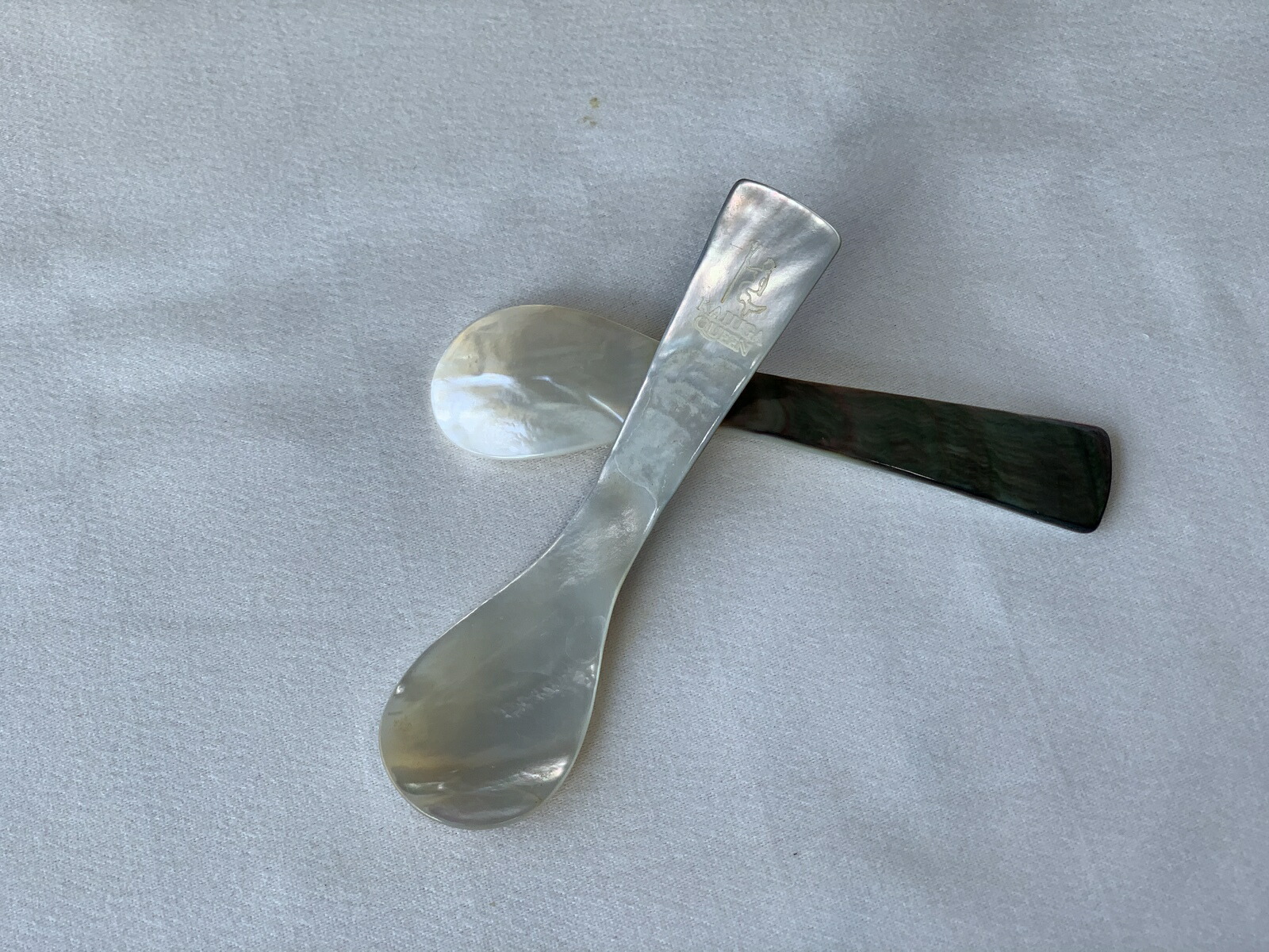 楽天市場】キャビアリ社 キャビアスプーン パールシェル 7.5cm 1本