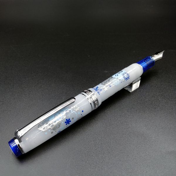 楽天市場】文具専門店 甲玉堂 オリジナル限定万年筆 「藍甲」（あい