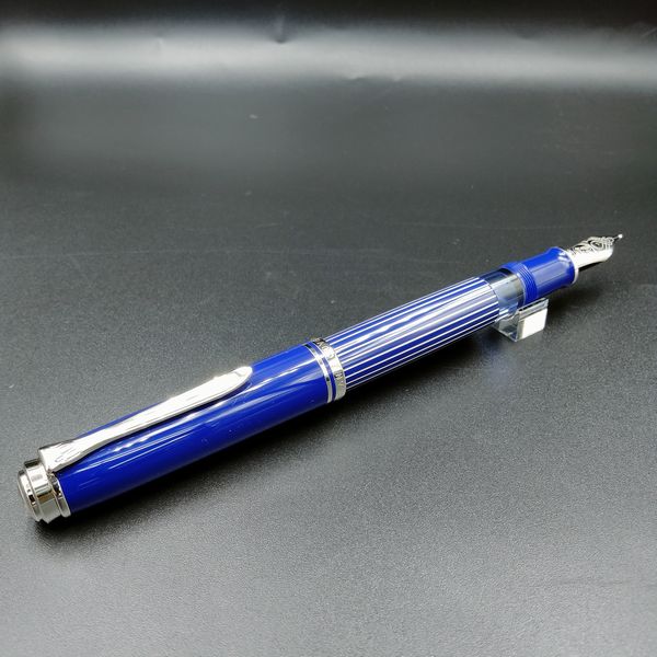 Pelikan 伽藍鳥 人並み外れた生み出すこと品 スーベレーン M815 Metal Striped Blue 金属元素 縞模様 青碧 ロジウムかざり付ける18金書き込み先 筆