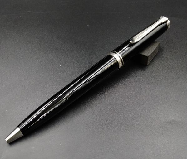 楽天市場】Pelikan ペリカン スーベレーン K605 シルバートリム