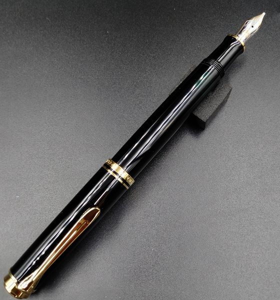 Pelikan ペリカン スーベレーン M400 ブラック BLACK 黒 ロジウム装飾14金ペン先 万年筆|筆記具&喫煙具のベストプライス