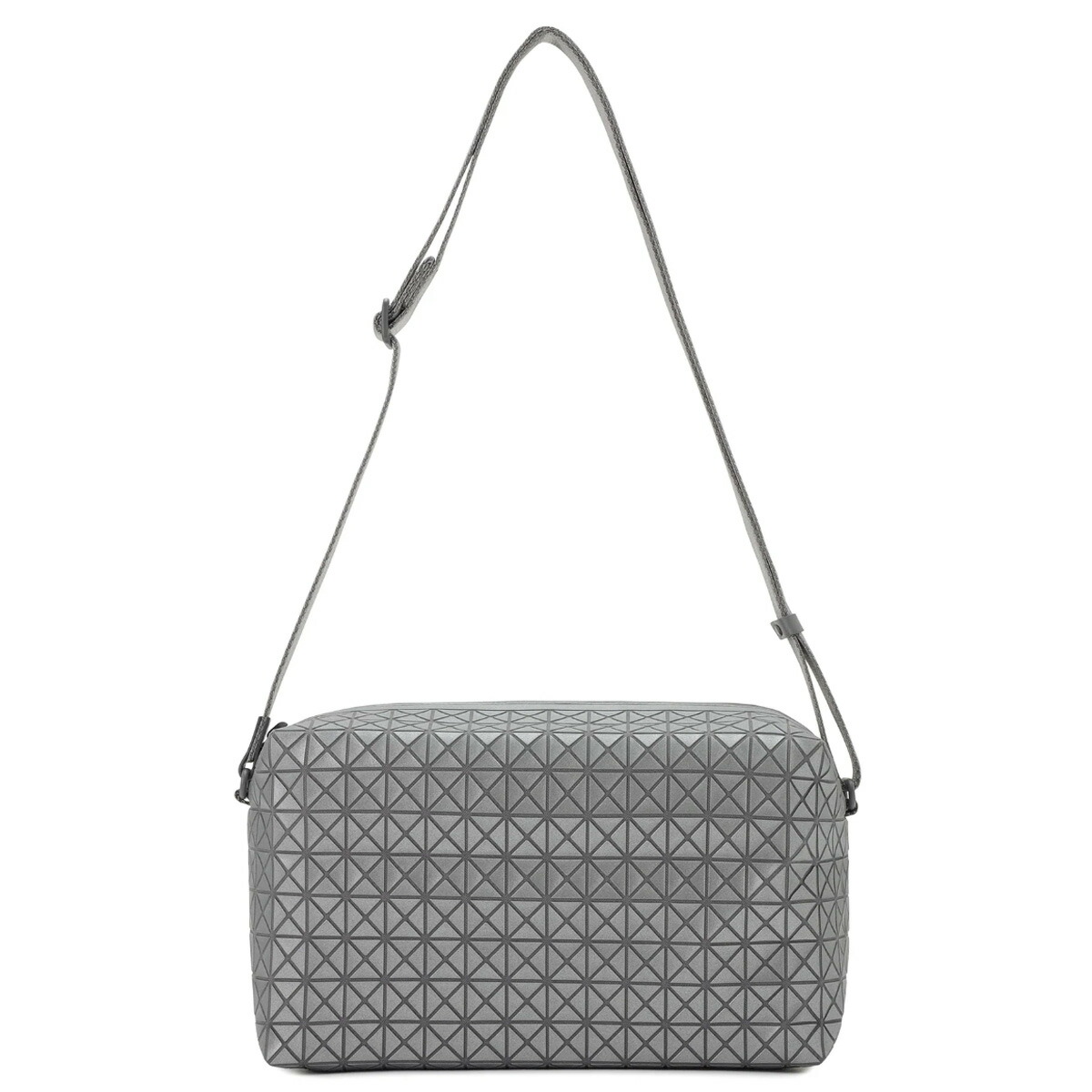 ★ ★バオバオ イッセイミヤケ BAO BAO ISSEY MIYAKE【KURO SERIES】 【SADDLE BAG REFLECTOR / サドル御徒面子 リフレクター】 差し交わす上半身 ショルダーバッグ SILVER (しろがね色) BB62 AG631 91【貨物輸送無料】 【コンビニエンスストア受け取り証書可】 【外国で送りとどける 可】 【インターナショナル送りとどける】