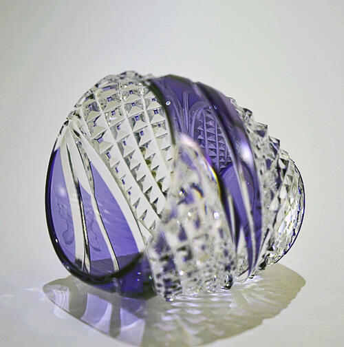 お買い得モデル カガミ 江戸切子 ギフト ぐい飲み 冷酒グラス 母の日 プレゼント 魚子流し紋 紫 ロイヤルブランド 木箱入り 名入れ 送料無料 Whitesforracialequity Org