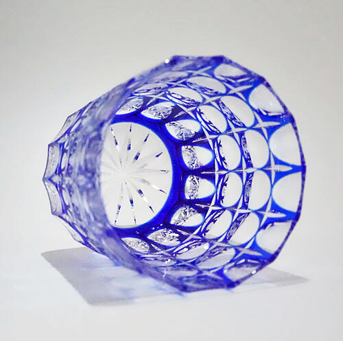 天満切子極ギフトロックグラスルリ色【誕生日祝いプレゼント】酒を注いで万華鏡木箱入名入れ無し