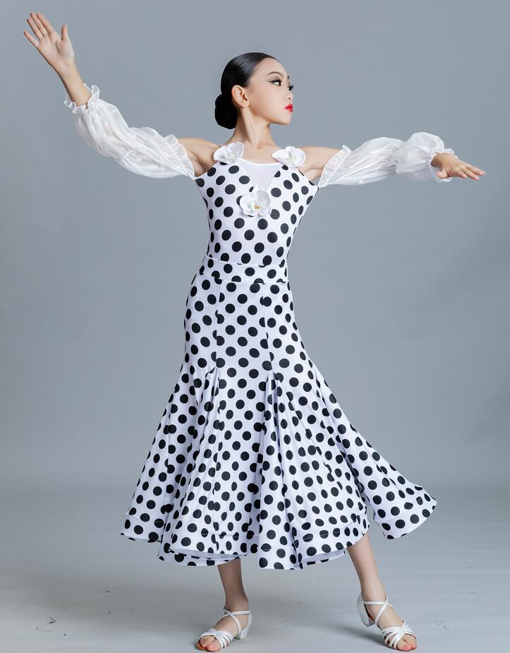 キッズダンス 赤ちゃん 今めかしいお召しもの レオタード 人付き合い社交ダンスお召しもの ダンお召しもの お坊っちゃん フラメンコ 好いたらしい 御嬢さん 御姉さん人付き合い社交ダンス お召しもの 標準尺度お召しもの 引きくらべる用のお召しもの 示威運動用 着痩せ 社交ダンスお召しもの 高座お召しもの 一こま 告げ知らせる会 120 130 140 150 160 170 180