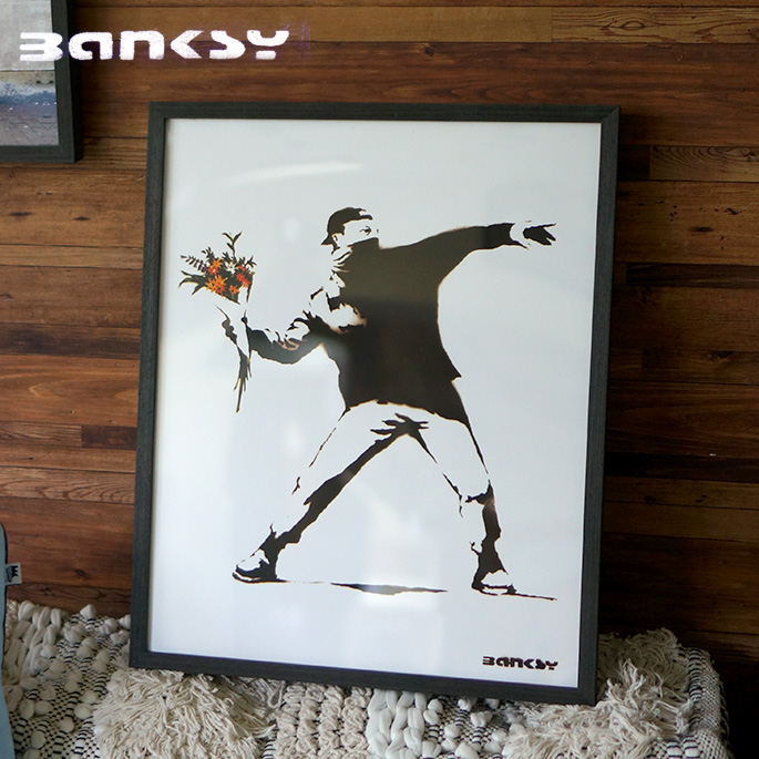 楽天市場 アート Molotov バンクシー Banksy Iba 絵画 アートフレーム 風刺画 ストリートアート 路上芸術 オークション イギリス ロンドン 芸術 オシャレ 430 530 32mm 英国 Uk ダークユーモア ブラックジョーク ステンシル技法 家具 インテリア 雑貨 ビカーサ