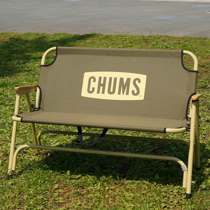 魅了 アウトドアベンチ チャムスバックウィズベンチ Chums Back With Bench チャムス Chums Ch62 1595 Beige Red Khaki Beigeベンチ 椅子 2人掛け アウトドア ベランピング キャンプ 西海岸 バーベキュー 人気 ギア ファミリーキャンプ ソロキャンプ オススメ 入手困難