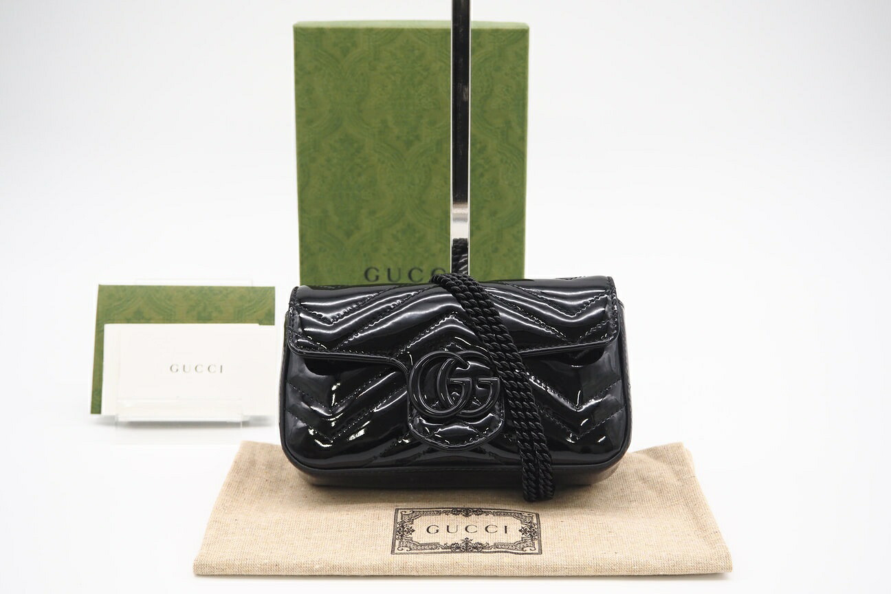 ★3日以内返品可★ 極美品 GUCCI グッチ GGマーモント パテントレザー ミニバッグ 476433 ショルダーバッグ ブラック レザー パテントレザー レディース【中古】