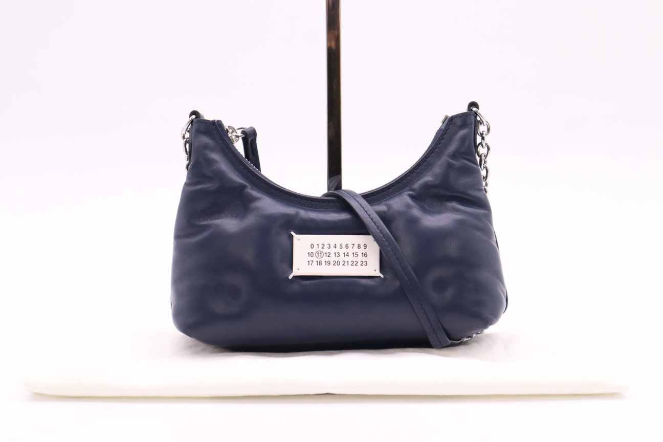 ★3日以内返品可★ 極美品 MAISON MARGIELA メゾンマルジェラ 瓦ゲットー なめし革 チェーン店ショルダーバッグ ホー洋弓 マイクロ SB1WG0021 ショルダーバッグ 米国海軍 なめし革 レディース【中古】