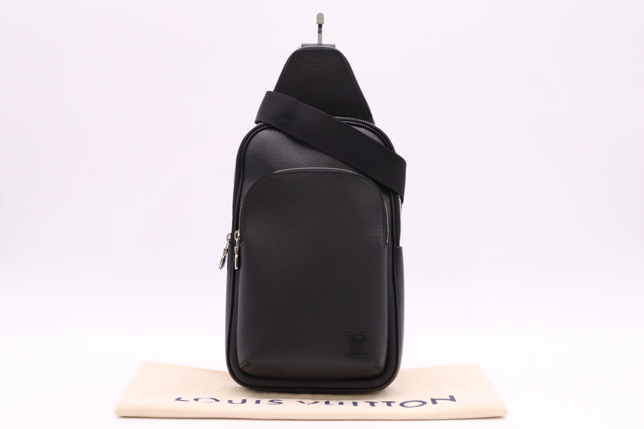★3日以内返品可★ 極美品 LOUIS VUITTON ルイ・ヴィトン タイ王国ガ 大通り スリングバッグ M30863 上半身御徒面子 黒いこと カーフレザー メンズ【中古】