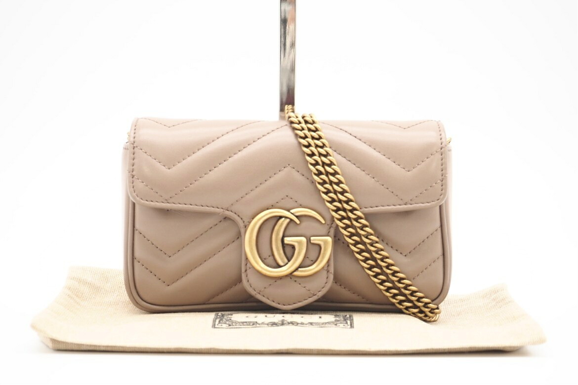 ★3日以内返品可★ 美品 GUCCI グッチ GGマーモント レザー キルティング スーパーミニバッグ 476433 ショルダーバッグ ベージュ レザー レディース【中古】｜リユースショップ BICLOCK
