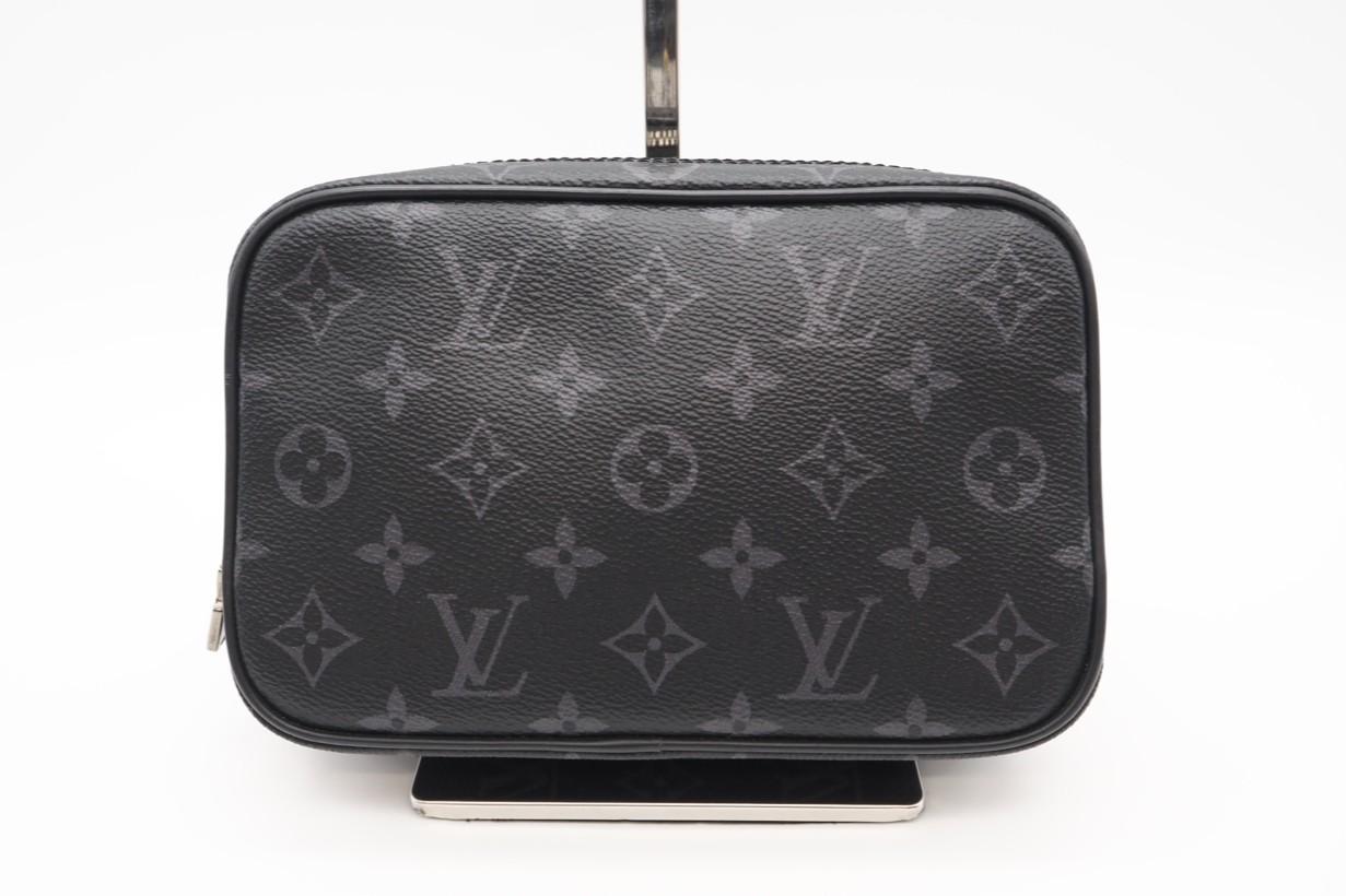 ★3日以内返品可★ 極美品 LOUIS VUITTON ルイ・ヴィトン 星食 トゥルーストワレPM M46577 クラッチペダル御徒面子 黒いこと 薄墨色 上塗り帆布 メンズ【中古】
