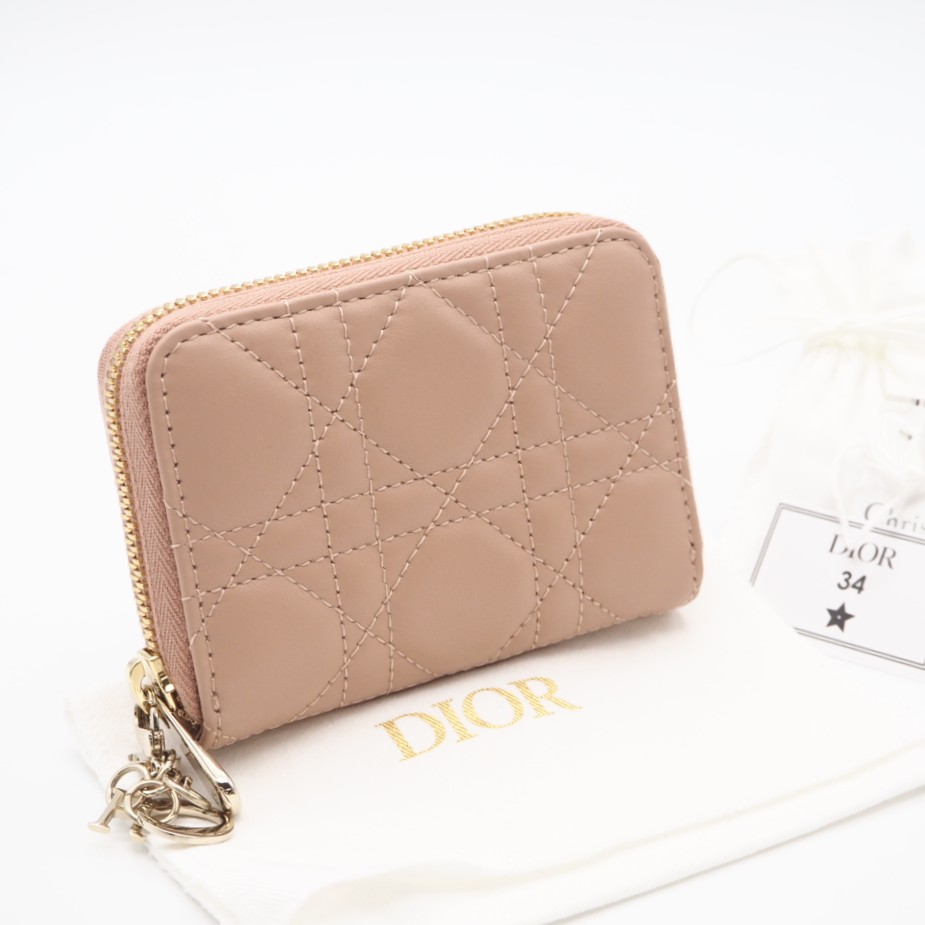 ★3日以内返品可★ 未使用 Christian Dior クリスチャンディオール Lady Dior Voyageur スモール ジップコインケース S0985ONMJ コインケース ピンクベージュ ラムスキン レディース【中古】｜リユースショップ BICLOCK