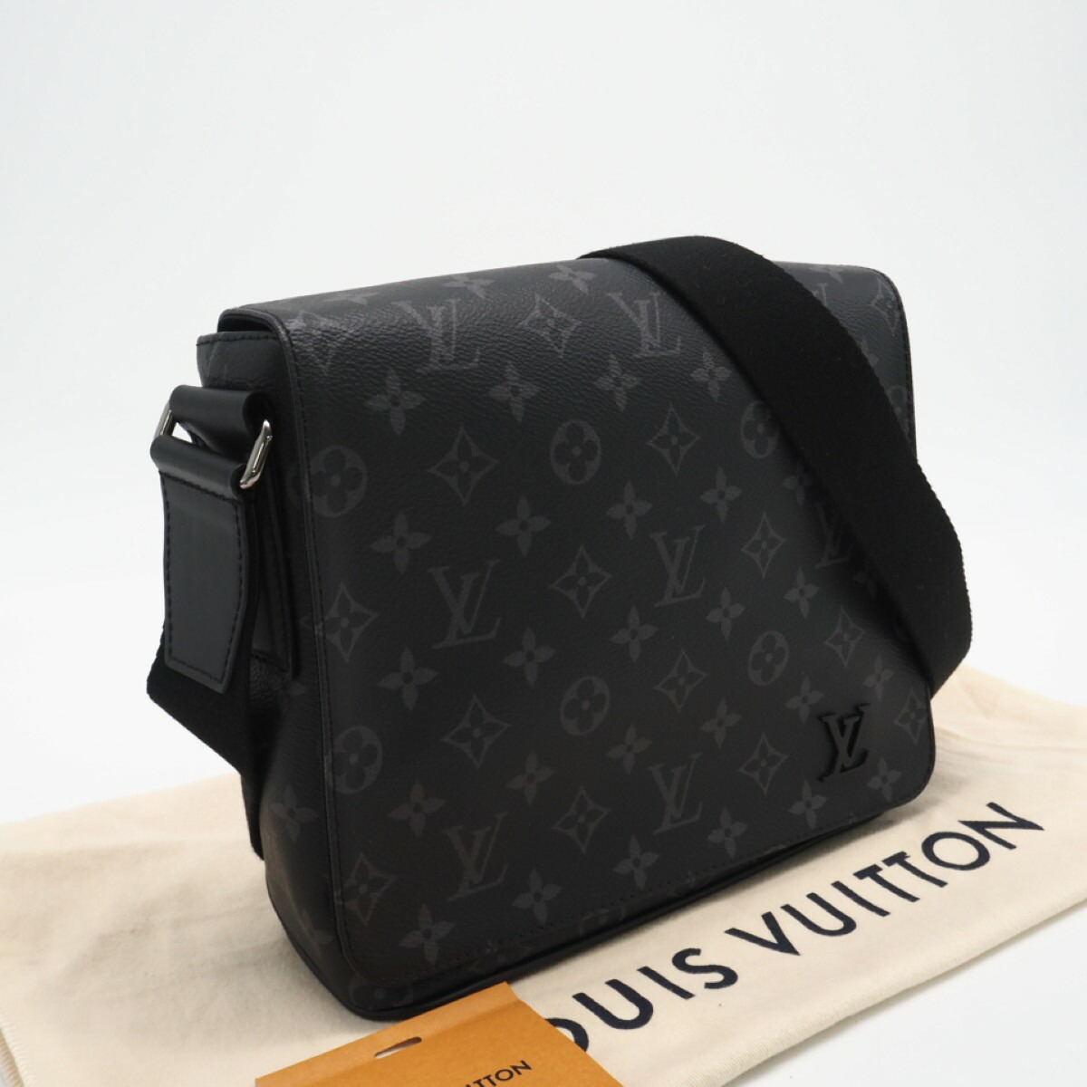 ★3日以内返品可★ 美品 LOUIS VUITTON ルイ・ヴィトン モノグラム エクリプス ディストリクト PM NV2 M45272 ショルダーバッグ ブラック グレー レザー メンズ【中古】