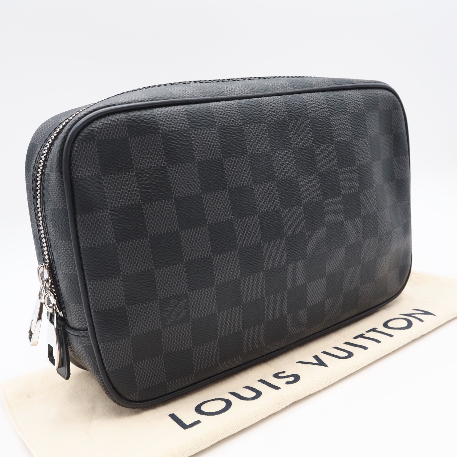 ★3日以内返品可★ 極美品 LOUIS VUITTON ルイ・ヴィトン ダミエ グラフィット トゥルーストワレGM N47521 2塁手御徒面子 黒いこと 薄墨色 上塗り帆布 なめし革 メンズ【中古】