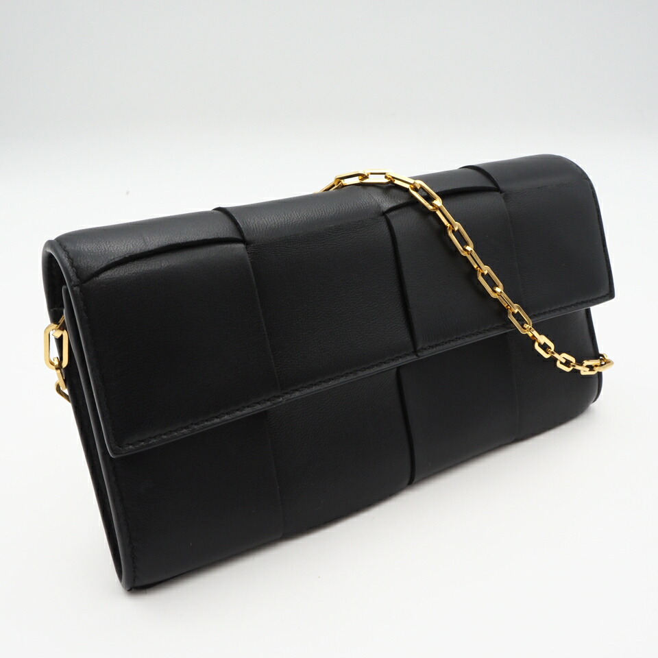 ★3日以内返品可★ 美品 BOTTEGAVENETA ボッテガヴェネタ 子ヒツジ素はだ マキシイントレチャート MAXI INTRECCIATO なめし革チェーン店 ウォレット 742098 VCQC4 8425 ショルダーバッグ 黒いこと 子ヒツジ素はだ レディース【中古】