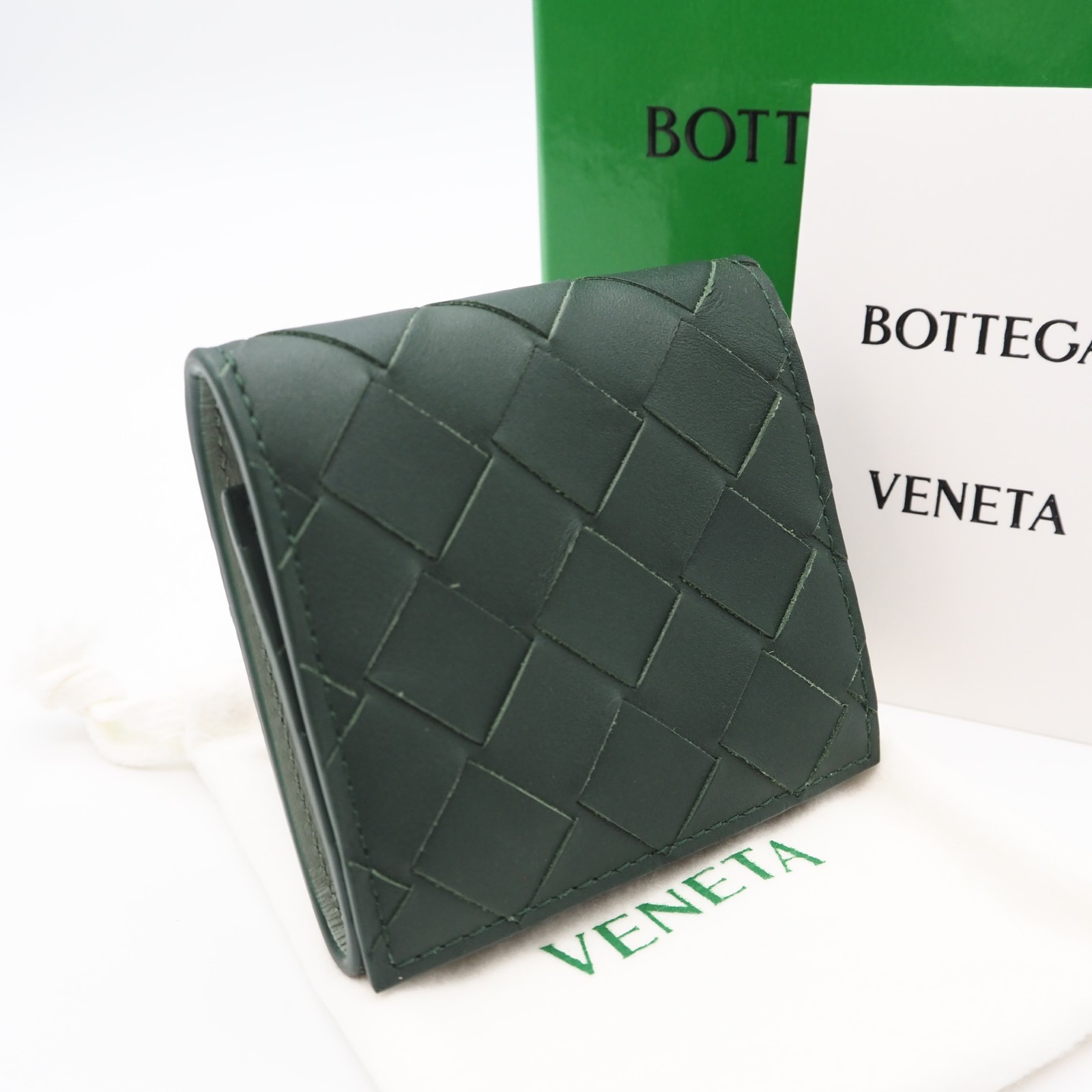 ★3日以内返品可★ 極美品 BOTTEGAVENETA ボッテガヴェネタ イントレチャート 折り畳みコインケース 596579 コインケース 緑であること カーフレザー メンズ【中古】