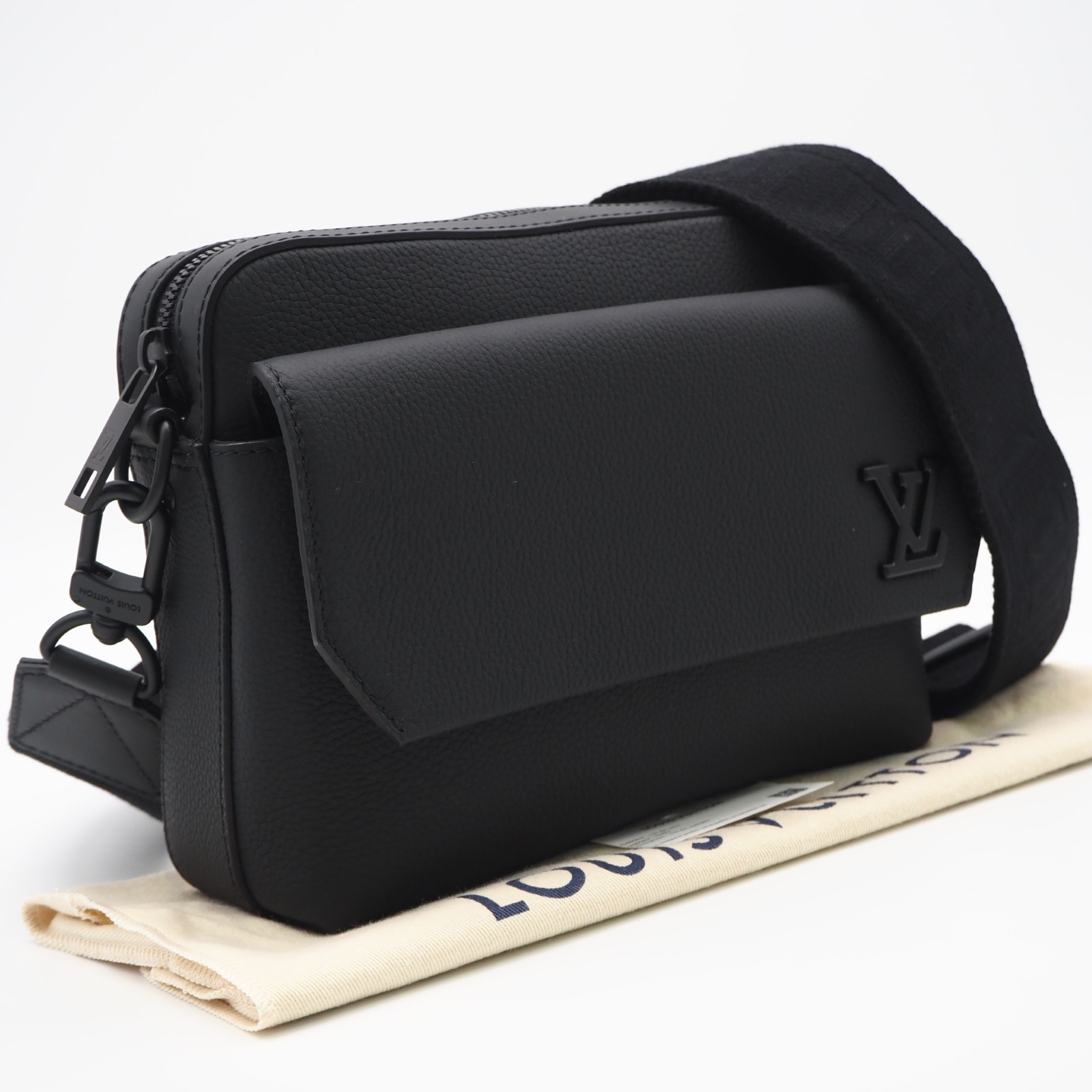 ★3日以内返品可★ 極美品 LOUIS VUITTON ルイ・ヴィトン LVアエログラム ファストライン 伝達人 M22482 2wayショルダーバッグ 黒いこと グレインカーフレザー メンズ【中古】