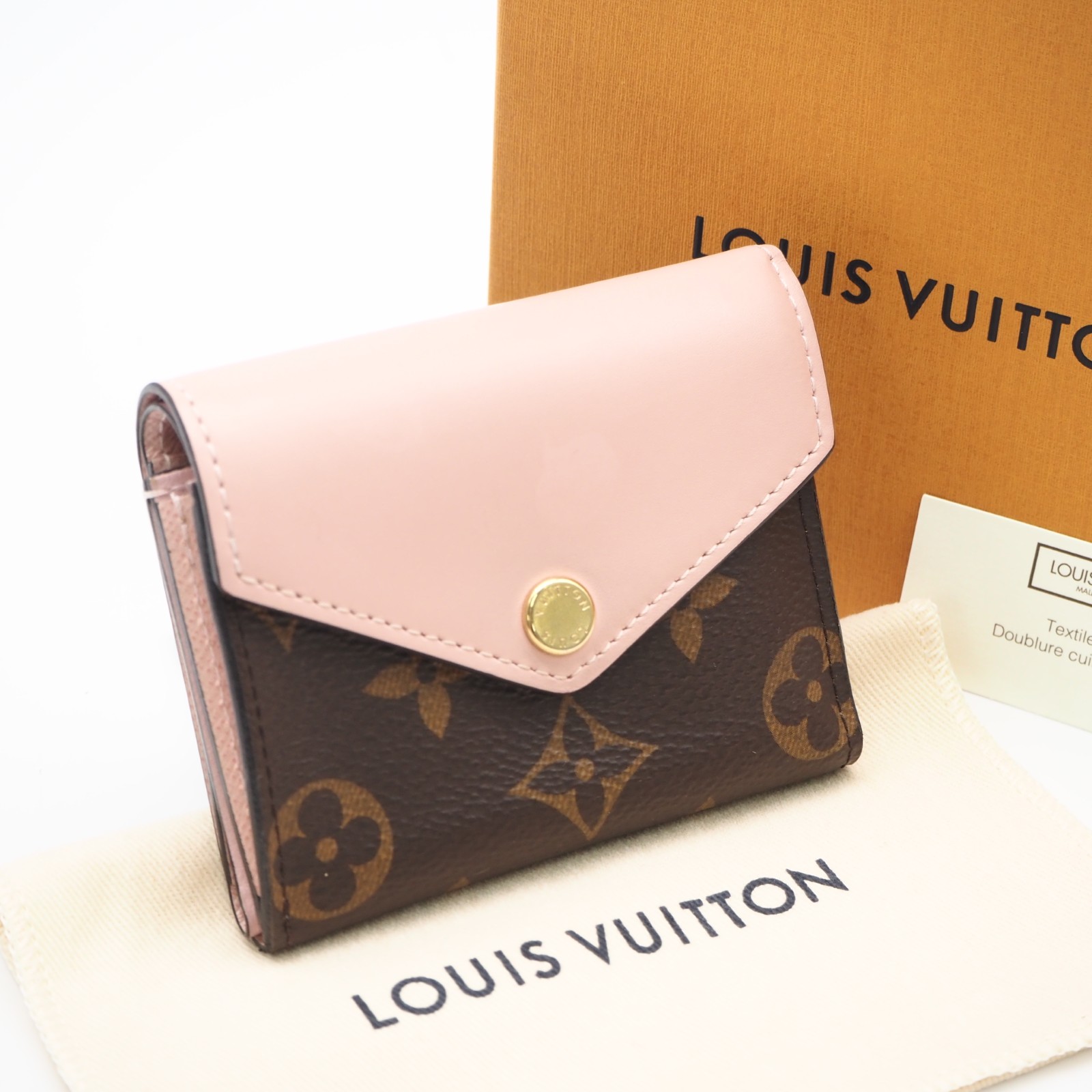 ★3日以内返品可★  LOUIS VUITTON ルイ・ヴィトン モノグラム ポルトフォイユゾエ ローズバレリーヌ M62933 三つ折り紙入れ さくら色 赤銅色 ベージュ 上塗り帆布 グレインレザー レディース【中古】